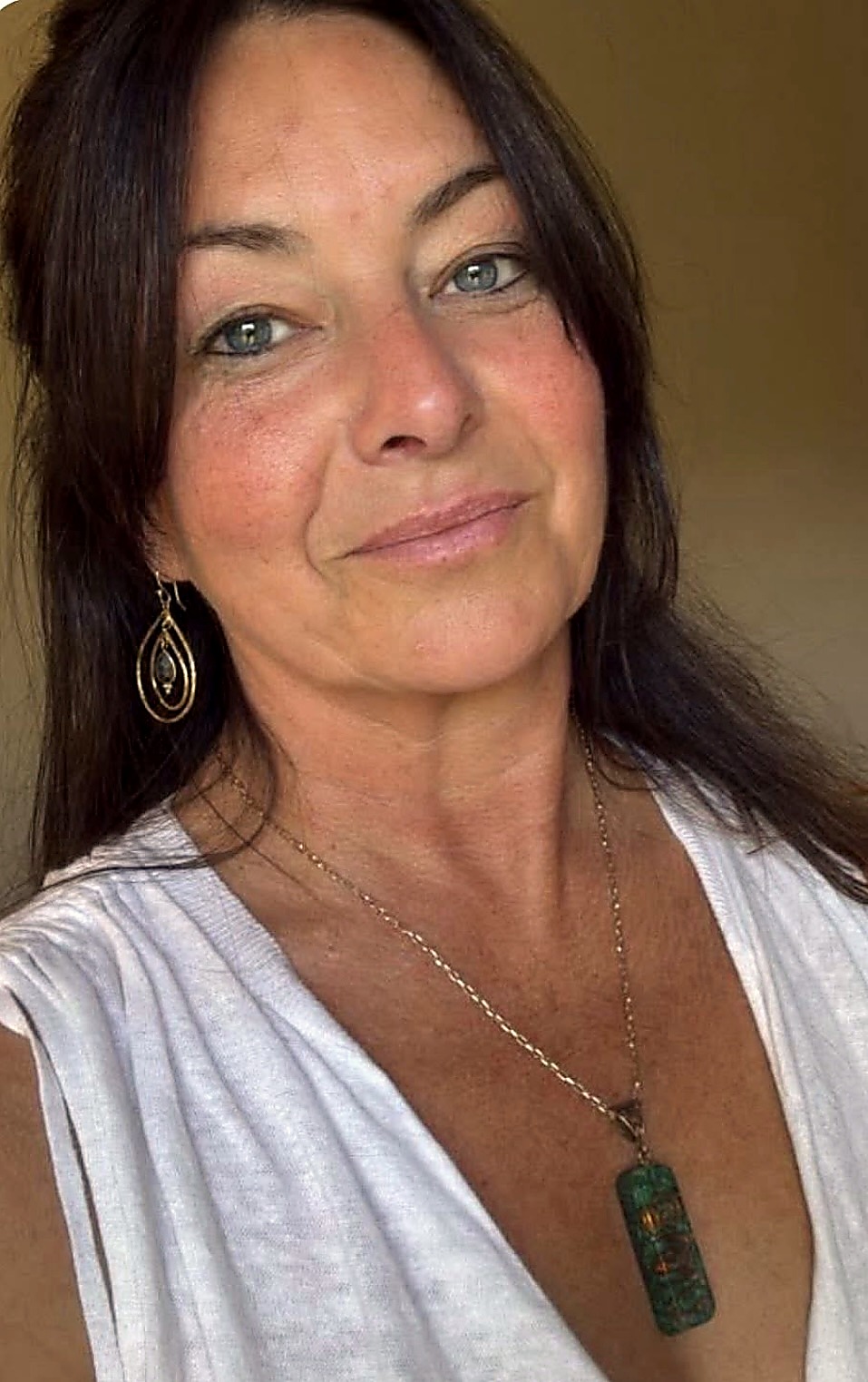 Louise ... natural intuitive healer at Soul144